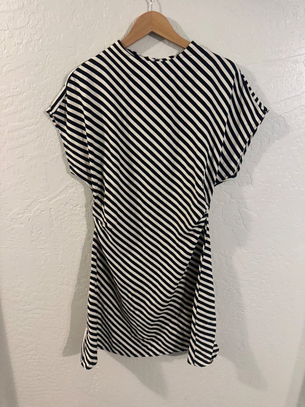 H&M Black & White Striped Tapered Waist Boxy Sleeve Casual Mini Dress